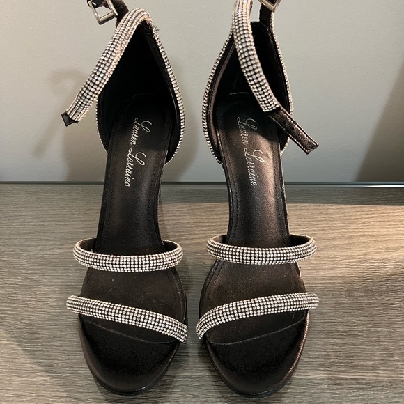 Evening heels 8.5 - Picture 2 of 4